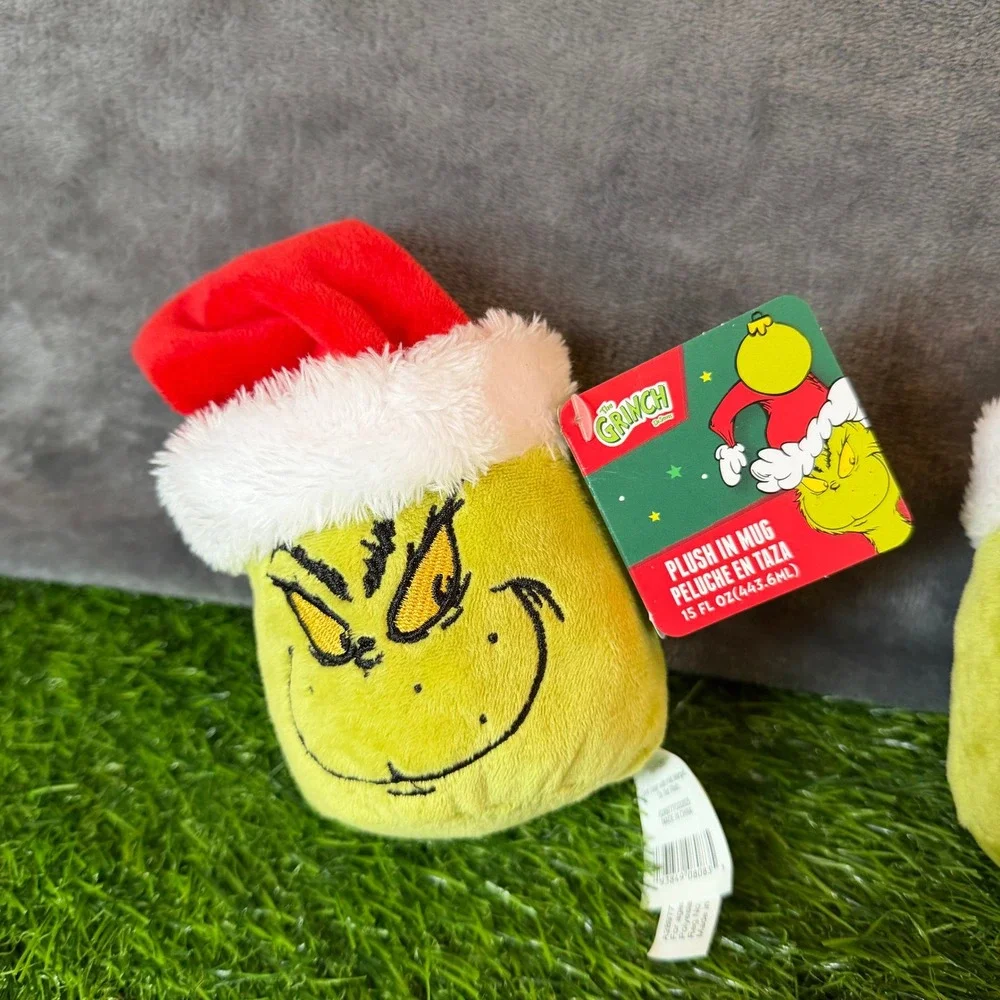 Dr‎ Seuss Grinch Plush in Mug Christmas Santa Hat Collectible Toy